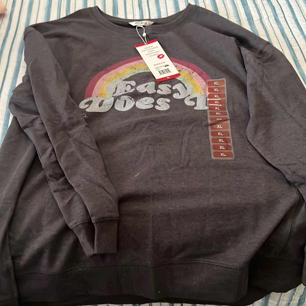 NWT!! Wildfox easy does it sweatshirt!! Sz XL
